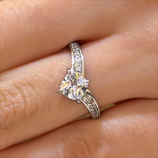 Brilliant Solitaire Zircon Ring