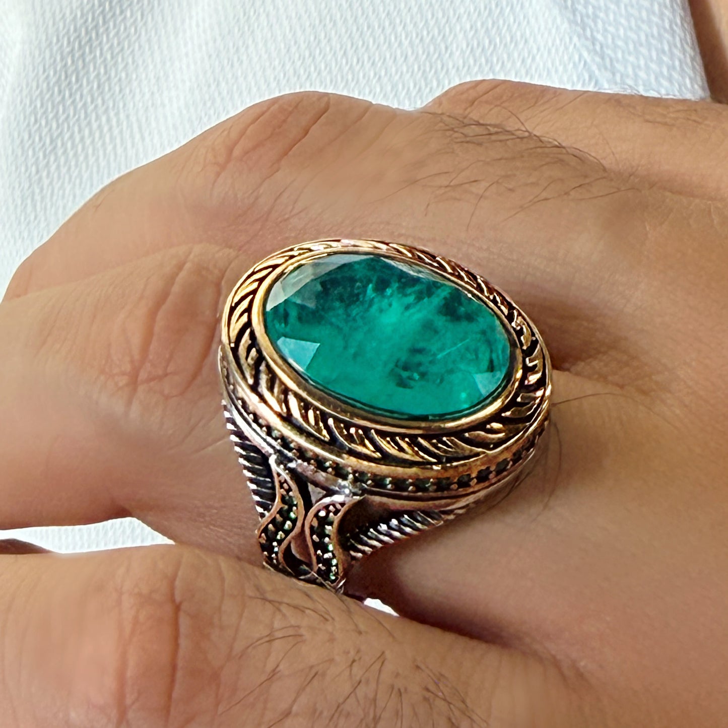 Golden Emerald Crown Ring