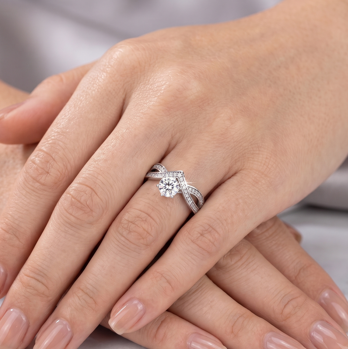 Classic Solitaire Spark Ring