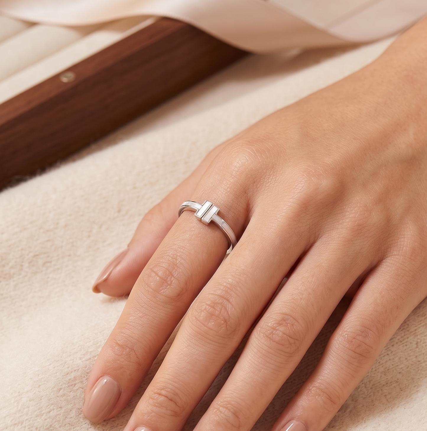 Mother of Pearl Glow Ring