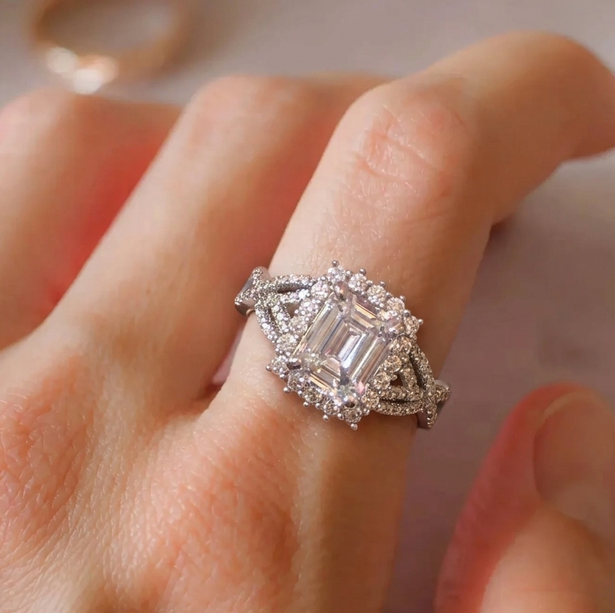 Halo Spark Ring
