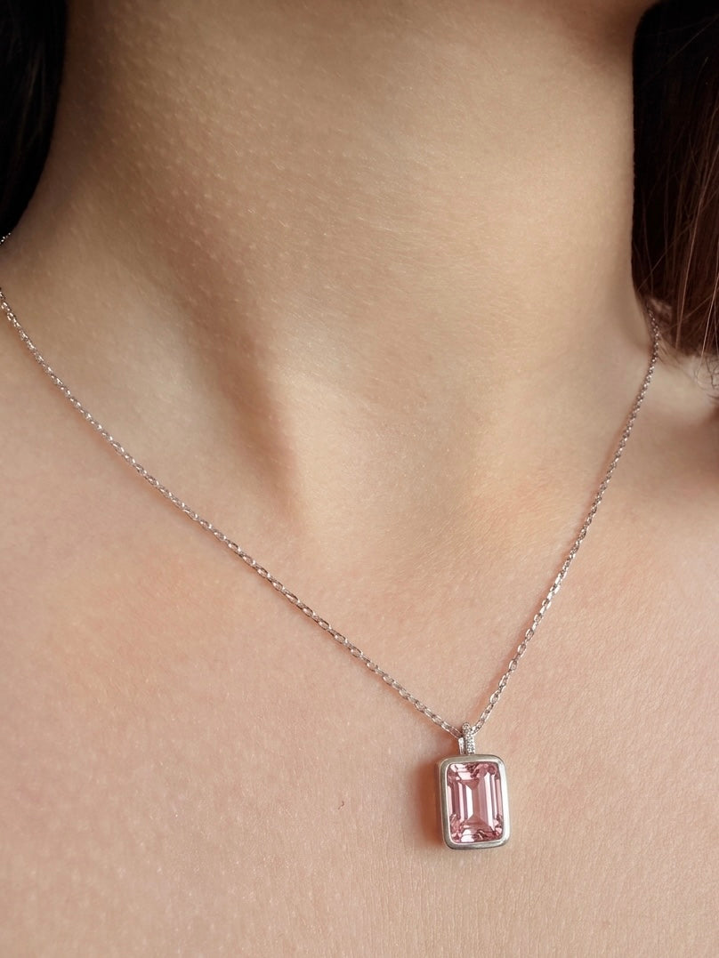 Rosé Spark Necklace