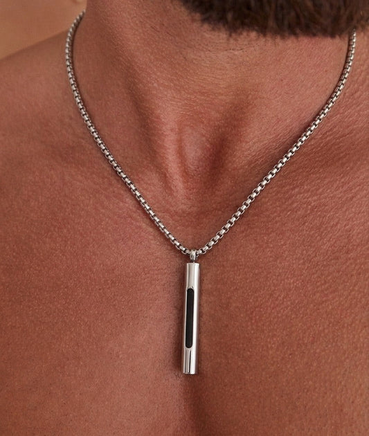 Silver Line Noir Pendant Necklace