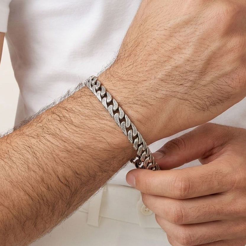 Shadow Line Bracelet