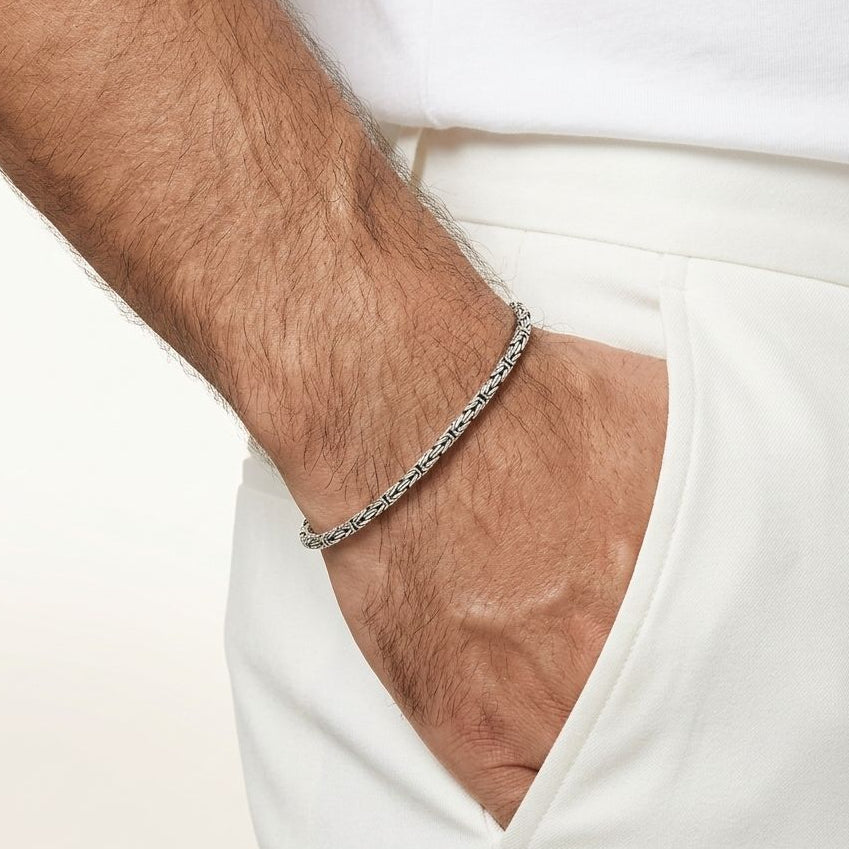Slim Noir Bracelet